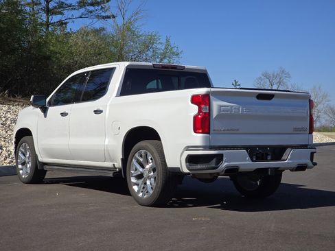Used 2019 Chevrolet Silverado 1500 High Country w/ Technology Package image 28