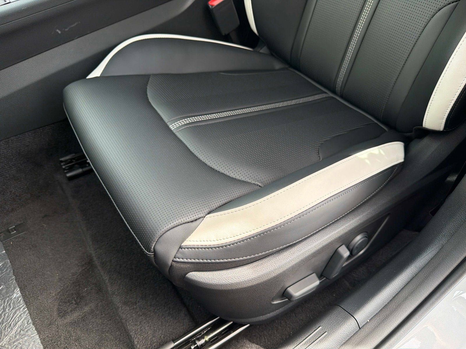 New 2026 Kia K5 GT-Line w/ GT-Line Premium Package FWD image 16