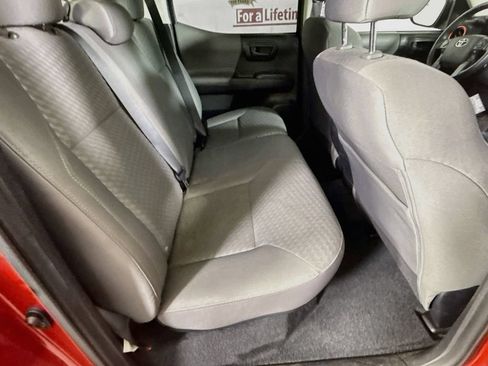 Used 2022 Toyota Tacoma SR AWD/4WD image 28