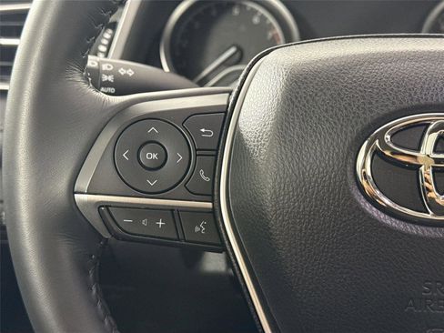 Certified 2023 Toyota Camry XLE FWD image 17