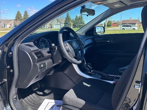 Used 2015 Honda Accord EX image 11