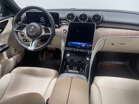 Used 2025 Mercedes-Benz C 300 4MATIC Sedan image 29