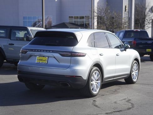 Used 2021 Porsche Cayenne image 6