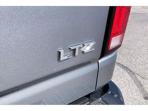 Used 2025 Chevrolet Silverado 3500 LTZ AWD/4WD image 9