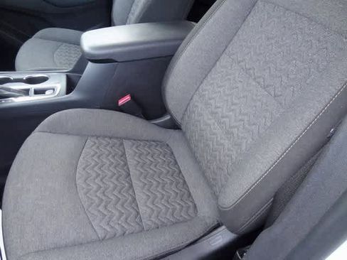 Used 2024 Chevrolet Equinox LT image 6