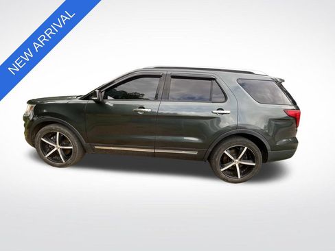 Used 2016 Ford Explorer Limited FWD image 5