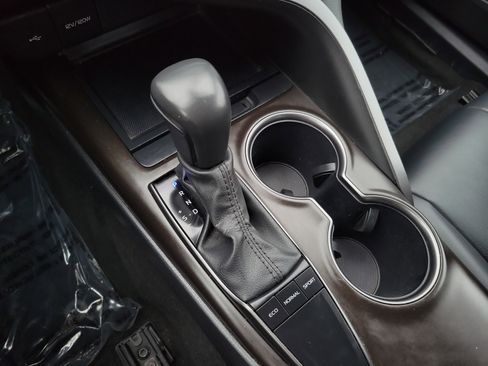 Certified 2024 Toyota Camry SE image 31