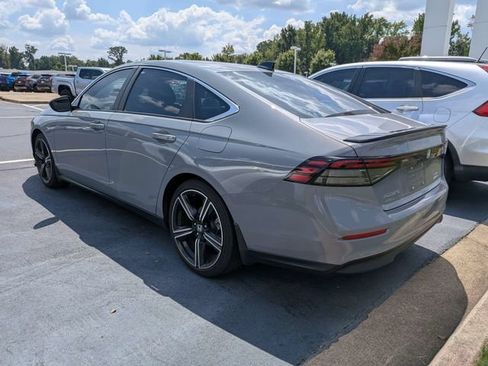 Used 2023 Honda Accord Sport image 4