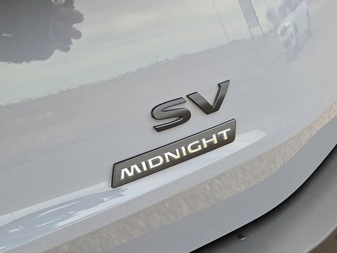 Used 2023 Nissan Rogue SV w/ SV Premium B Package image 12