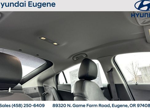 Used 2017 Chevrolet Volt Premier w/ Driver Confidence II Package image 24