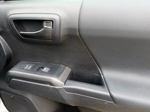 Used 2021 Toyota Tacoma TRD Sport w/ TRD Premium Sport Package image 45