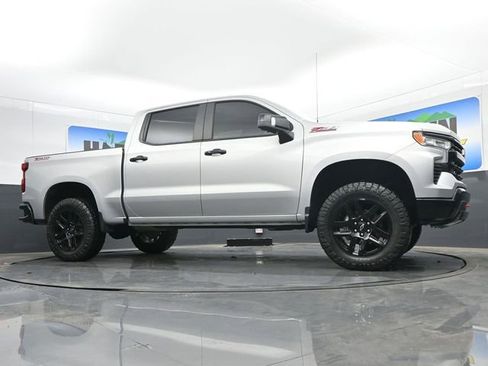 Used 2022 Chevrolet Silverado 1500 LT Trail Boss w/ LT Trail Boss Premium Package AWD/4WD image 21