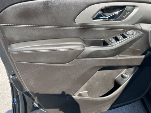 Used 2020 Chevrolet Traverse LT w/ Driver Confidence II Package image 19