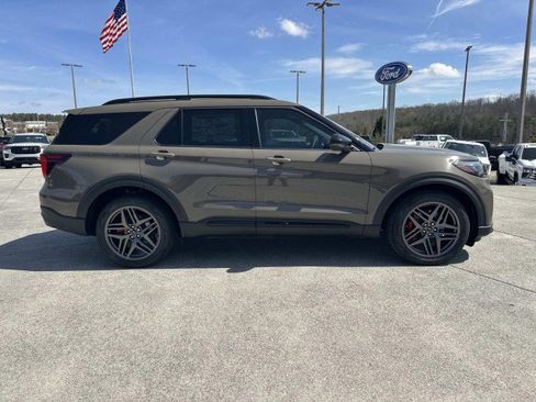 New 2026 Ford Explorer ST AWD/4WD image 8