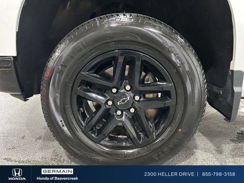 Used 2023 Chevrolet Silverado 1500 LT Trail Boss w/ Protection Package AWD/4WD image 13