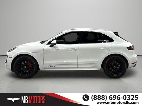 Used 2018 Porsche Macan GTS w/ Premium Package Plus AWD/4WD image 2