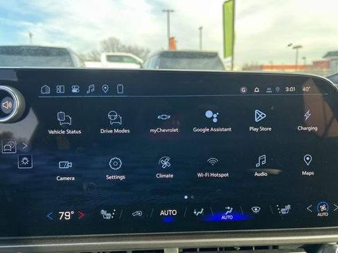 New 2026 Chevrolet Equinox EV LT image 23