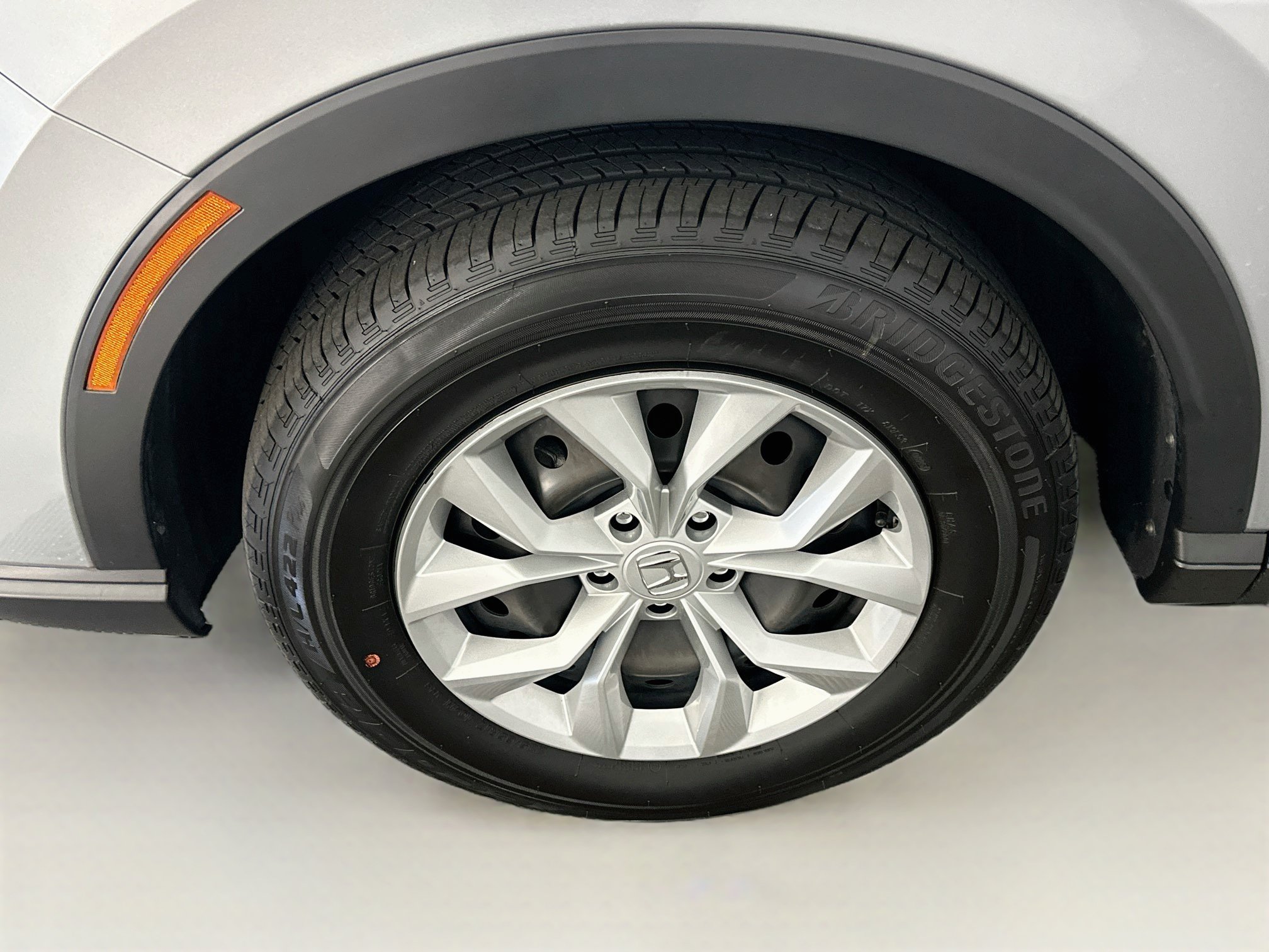 Used 2025 Honda CR-V LX image 11