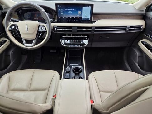 Used 2024 Lincoln Corsair Grand Touring AWD/4WD image 15