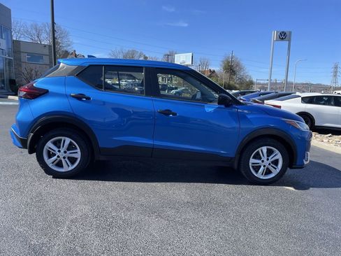 Used 2024 Nissan Kicks S image 4