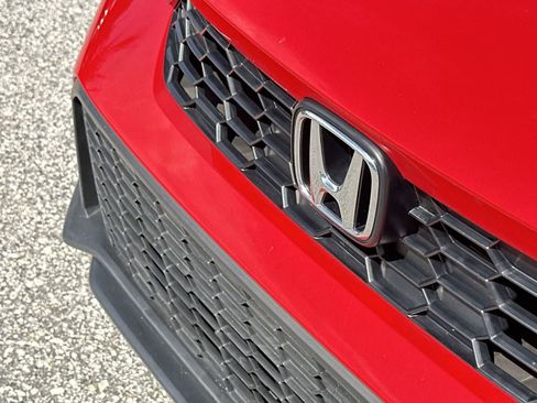 Used 2025 Honda Civic Sport image 10