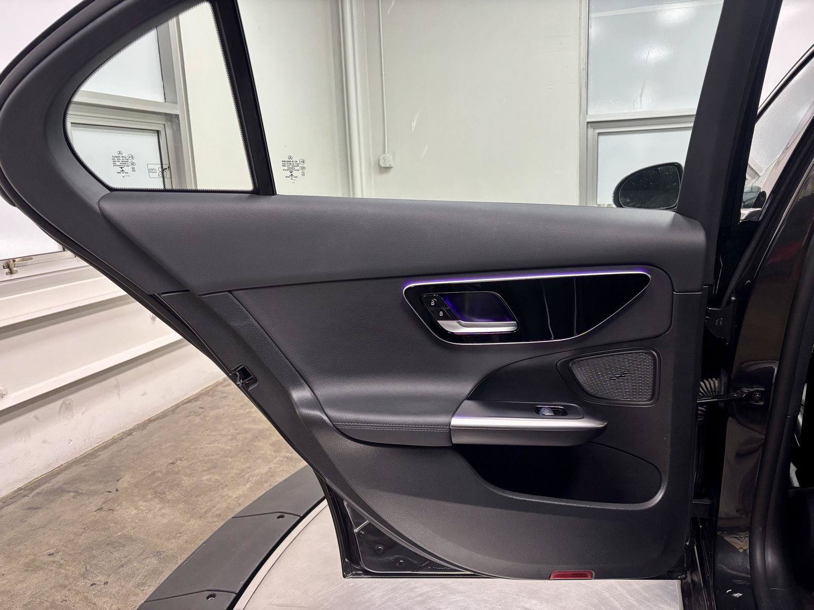 Used 2023 Mercedes-Benz C 300 4MATIC Sedan image 19