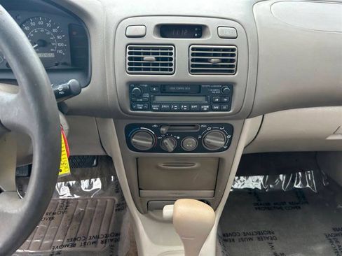 Used 1998 Toyota Corolla LE image 12