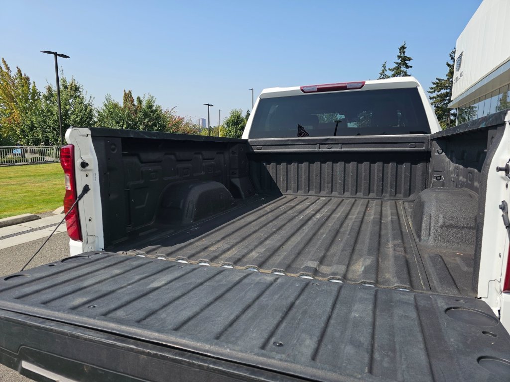 Used 2023 Chevrolet Silverado 1500 Custom AWD/4WD image 19