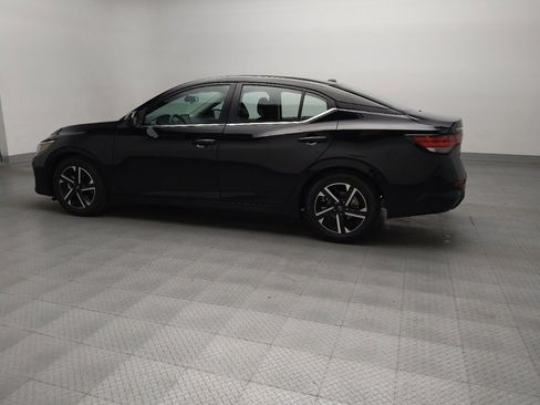 Used 2024 Nissan Sentra SV image 3