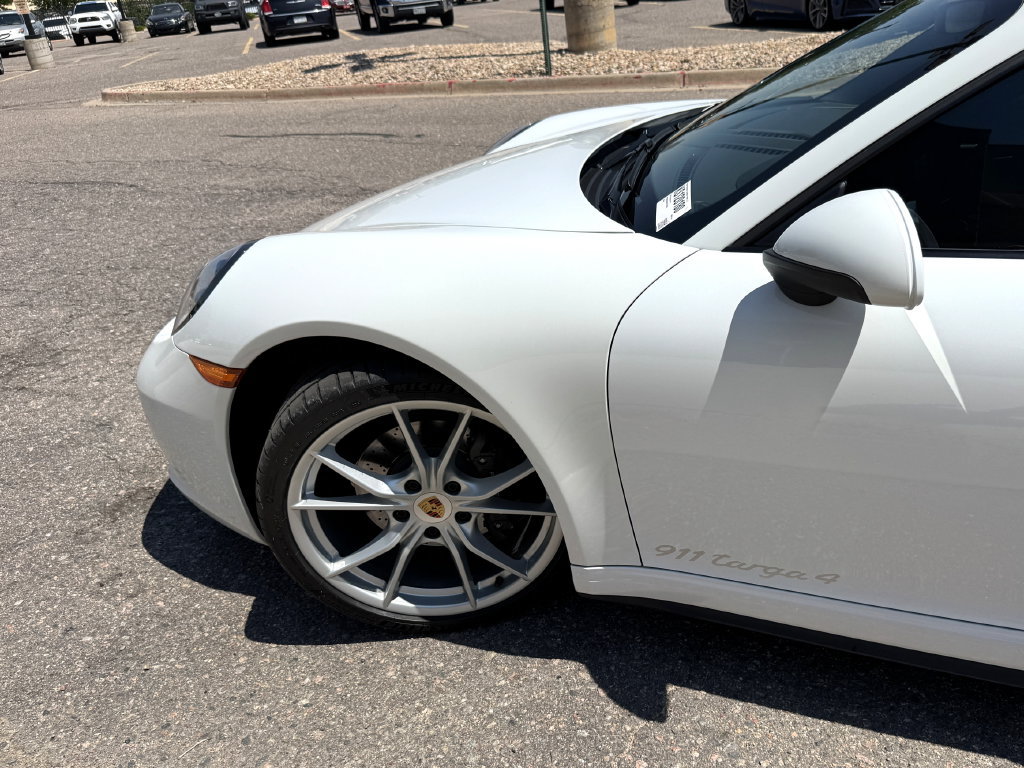 Used 2019 Porsche 911 Targa 4 AWD/4WD image 19