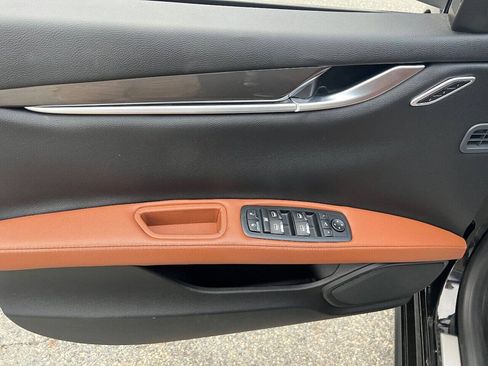 Used 2019 Maserati Ghibli RWD image 24