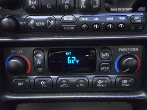 Used 2002 Chevrolet Corvette Z06 w/ Memory Pkg RWD image 29