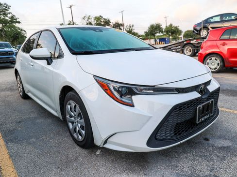 Used 2022 Toyota Corolla LE FWD image 5
