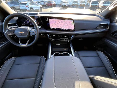 Certified 2025 Chevrolet Tahoe Premier image 12