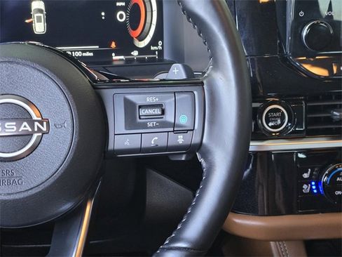 Used 2023 Nissan Pathfinder Platinum w/ Cargo Package image 28