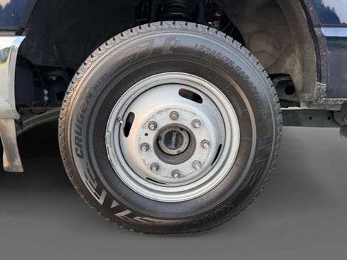 Used 2025 Ford F350 XLT AWD/4WD image 24