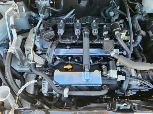 New 2025 Nissan Versa SR image 20