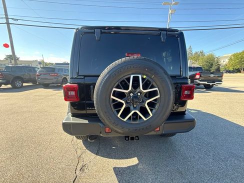 New 2027 Jeep Wrangler Unlimited Sahara AWD/4WD image 4