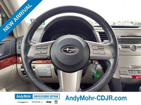 Used 2011 Subaru Outback 2.5i Limited image 7