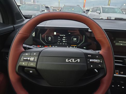 New 2026 Kia Sportage SX image 8