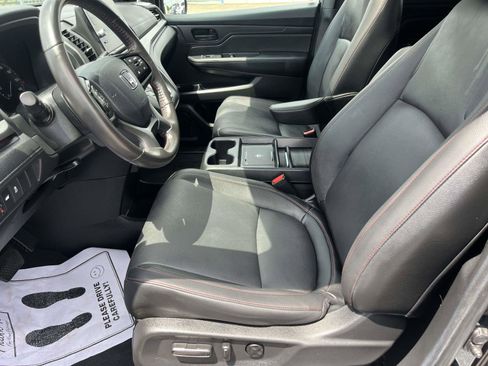Certified 2025 Honda Odyssey Sport-L image 12