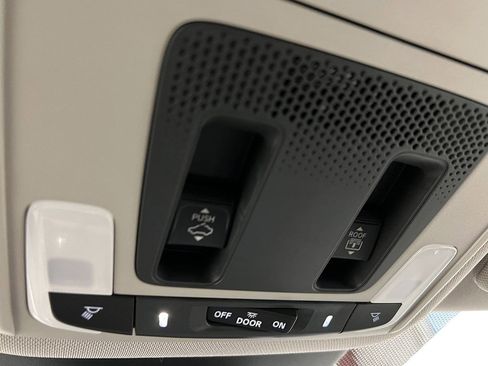 New 2025 Honda Pilot Touring image 23