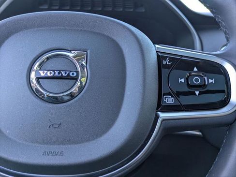 Used 2025 Volvo XC90 B6 Plus w/ Protection Package Premier image 15