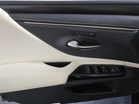 Used 2022 Lexus ES 350 w/ Premium Package image 29