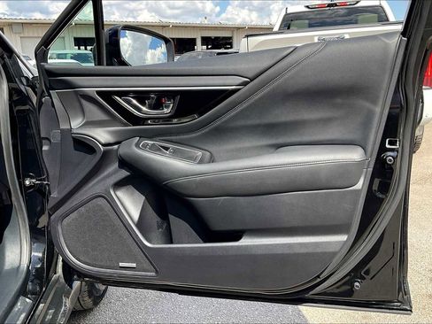 Used 2020 Subaru Outback Limited AWD/4WD image 22