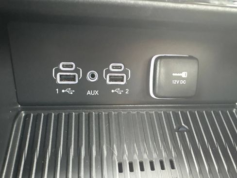 New 2026 Jeep Grand Cherokee Altitude RWD image 23