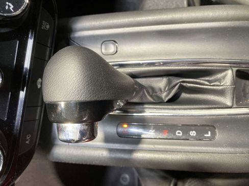 Used 2022 Honda HR-V LX image 17