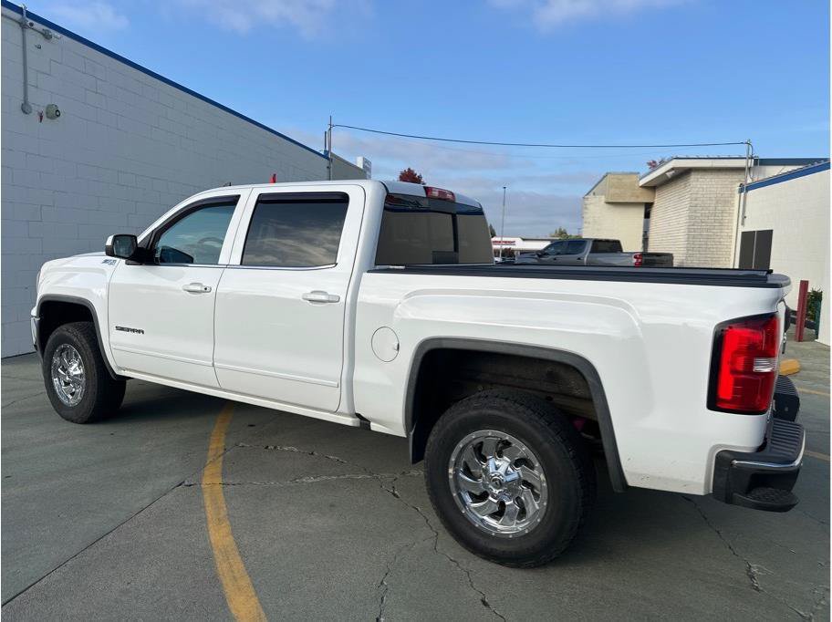 Used 2016 GMC Sierra 1500 SLE w/ SLE Value Package AWD/4WD image 11