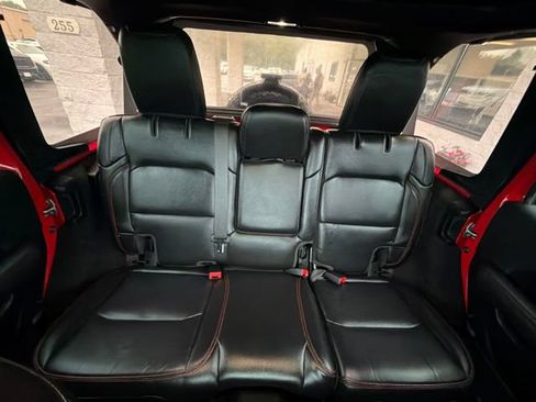 Used 2021 Jeep Wrangler Unlimited Rubicon AWD/4WD image 16