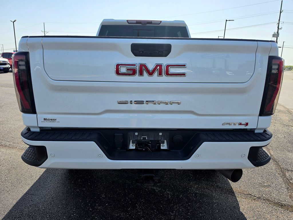 Used 2024 GMC Sierra 2500 AT4 w/ AT4 Premium Plus Package AWD/4WD image 5